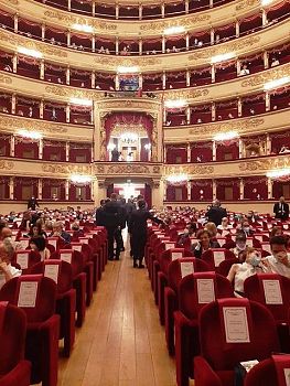 Riapre il Teatro Alla Scala, dopo ben 130 giorni di chiusura.