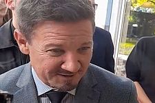 Jeremy Renner conquista Roma: emozioni, cinema e rinascita alla Festa del Cinema 2026